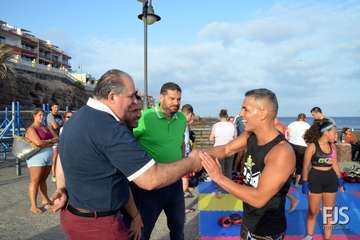 Exhibición del Club Kick Boxing en el muelle de Melenara (Foto Francisco Javier Santana)